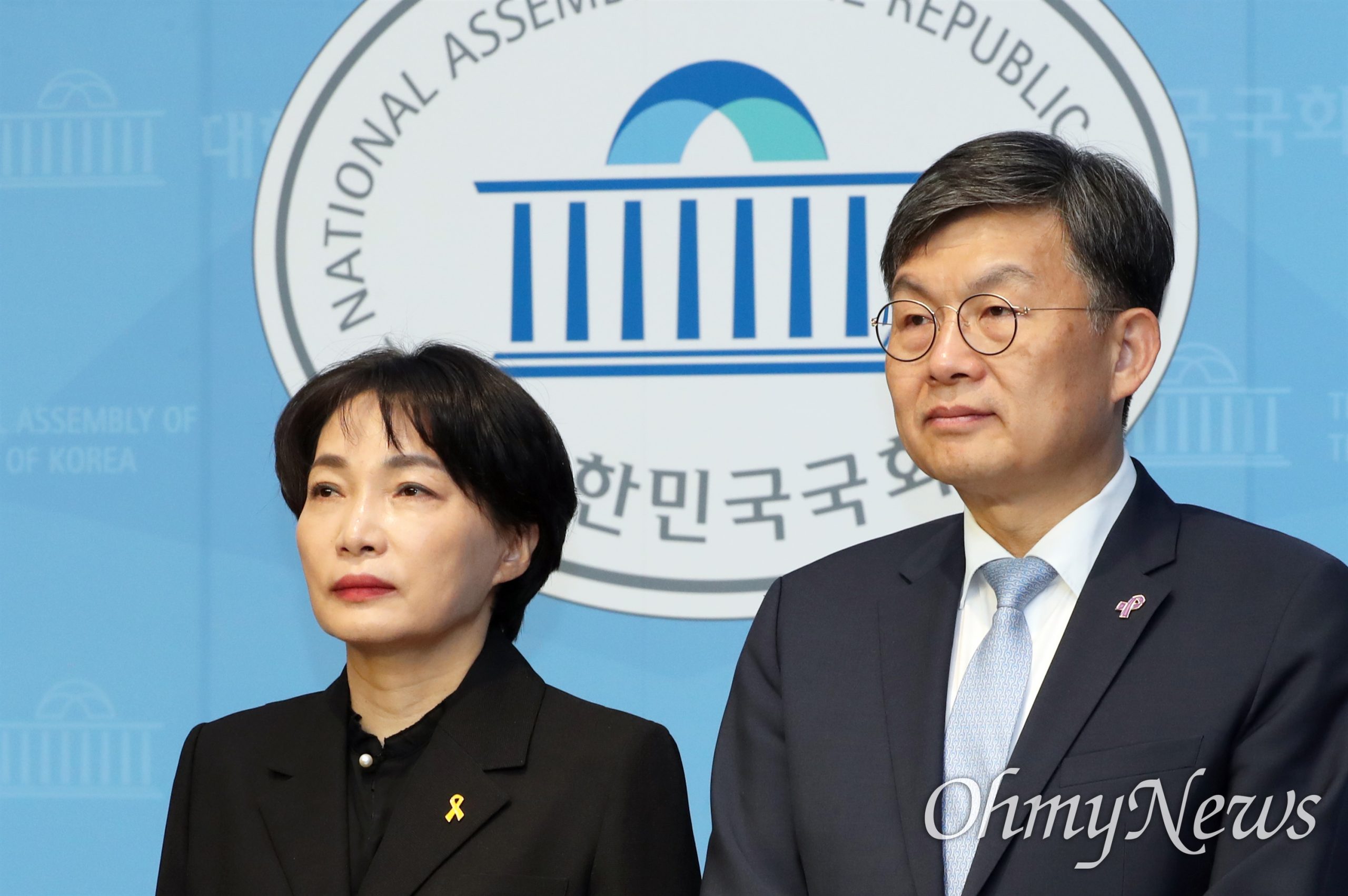 ‘민주당 합류’ 서미화·김윤 “여당 퇴행 막기 위해 결정”